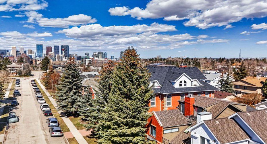 3650 2 Street, Calgary, Alberta T2S1T8, 2 Bedrooms Bedrooms, ,3 BathroomsBathrooms,Residential,For Sale,2,A2303414