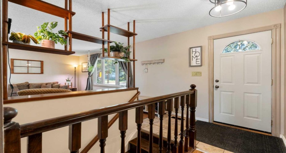 4609 Marcombe Way, Calgary, Alberta T2A 3G6, 3 Bedrooms Bedrooms, ,2 BathroomsBathrooms,Residential,For Sale,Marcombe,A2303431