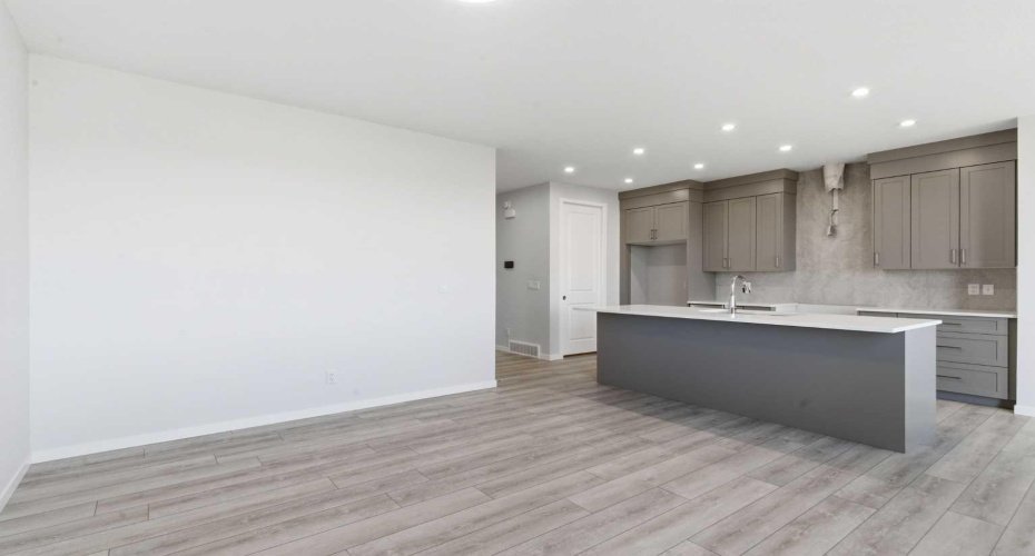 623 Buffaloberry Manor, Calgary, Alberta T3M 3Z2, 3 Bedrooms Bedrooms, ,3 BathroomsBathrooms,Residential,For Sale,Buffaloberry,A2303470