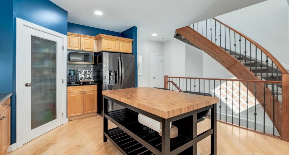 429 11 Avenue, Calgary, Alberta T2E 0Z4, 4 Bedrooms Bedrooms, ,4 BathroomsBathrooms,Residential,For Sale,11,A2303490