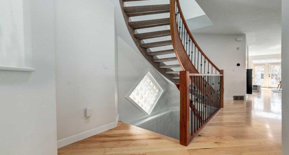 429 11 Avenue, Calgary, Alberta T2E 0Z4, 4 Bedrooms Bedrooms, ,4 BathroomsBathrooms,Residential,For Sale,11,A2303490