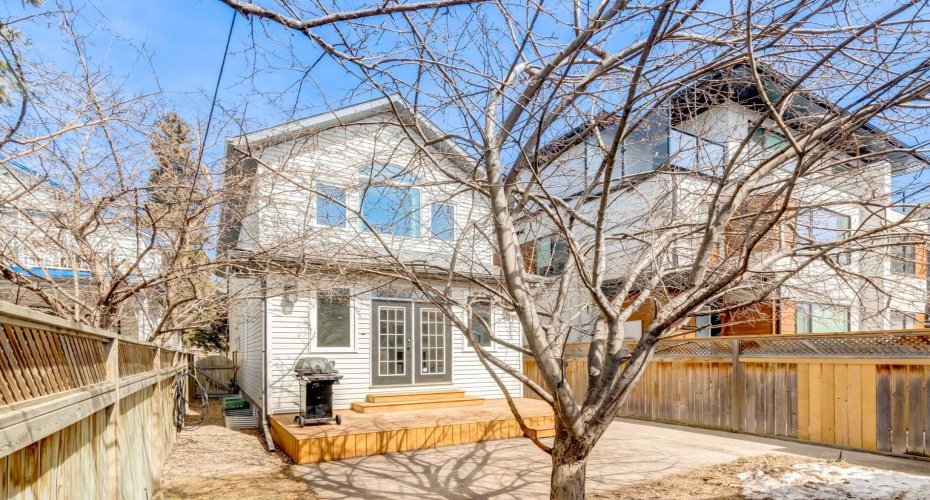 429 11 Avenue, Calgary, Alberta T2E 0Z4, 4 Bedrooms Bedrooms, ,4 BathroomsBathrooms,Residential,For Sale,11,A2303490