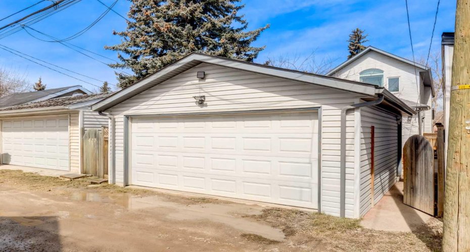 429 11 Avenue, Calgary, Alberta T2E 0Z4, 4 Bedrooms Bedrooms, ,4 BathroomsBathrooms,Residential,For Sale,11,A2303490