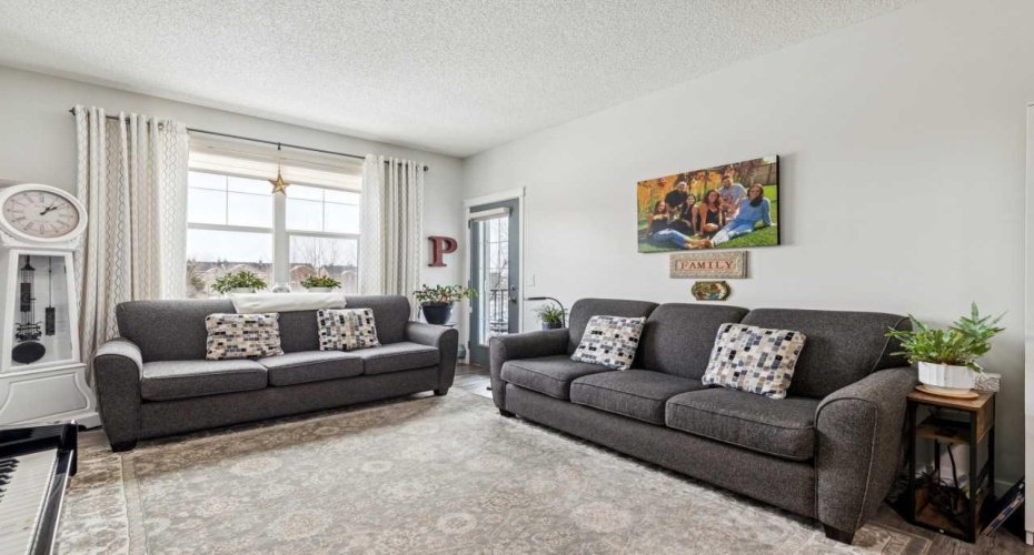 25 Prestwick Drive, Calgary, Alberta T2Z4Z1, 2 Bedrooms Bedrooms, ,2 BathroomsBathrooms,Residential,For Sale,Prestwick,A2303609