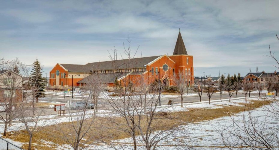 25 Prestwick Drive, Calgary, Alberta T2Z4Z1, 2 Bedrooms Bedrooms, ,2 BathroomsBathrooms,Residential,For Sale,Prestwick,A2303609