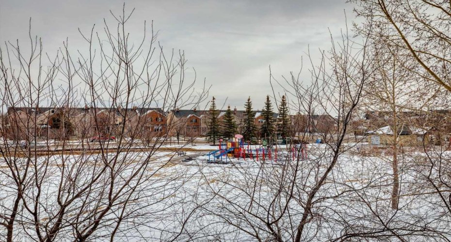 25 Prestwick Drive, Calgary, Alberta T2Z4Z1, 2 Bedrooms Bedrooms, ,2 BathroomsBathrooms,Residential,For Sale,Prestwick,A2303609