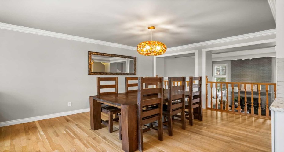 1011 Canterbury Drive, Calgary, Alberta T2W 2S8, 3 Bedrooms Bedrooms, ,3 BathroomsBathrooms,Residential,For Sale,Canterbury,A2303647