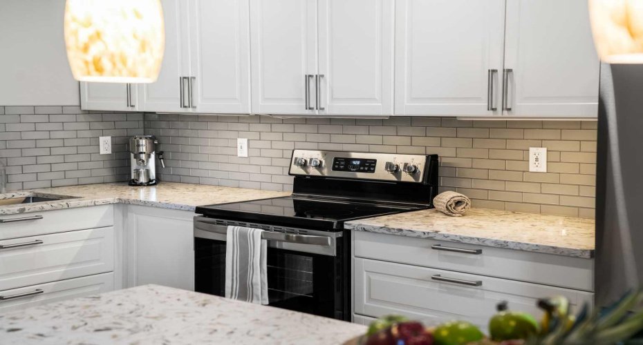 1011 Canterbury Drive, Calgary, Alberta T2W 2S8, 3 Bedrooms Bedrooms, ,3 BathroomsBathrooms,Residential,For Sale,Canterbury,A2303647