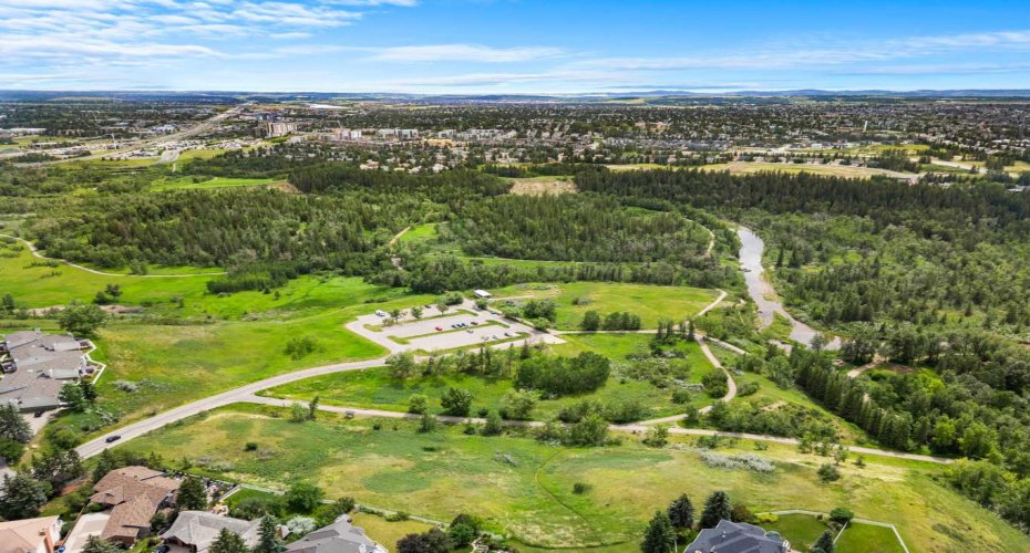 1011 Canterbury Drive, Calgary, Alberta T2W 2S8, 3 Bedrooms Bedrooms, ,3 BathroomsBathrooms,Residential,For Sale,Canterbury,A2303647