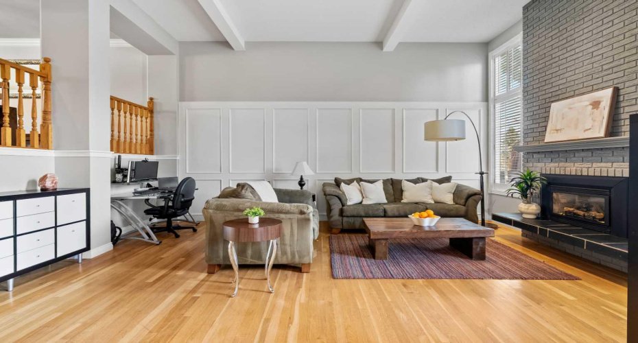 1011 Canterbury Drive, Calgary, Alberta T2W 2S8, 3 Bedrooms Bedrooms, ,3 BathroomsBathrooms,Residential,For Sale,Canterbury,A2303647