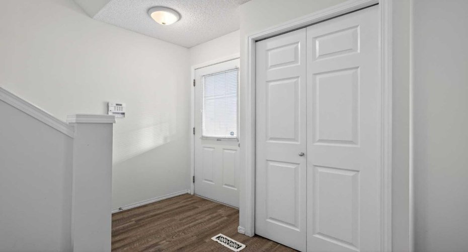 260 Stonemere Place, Chestermere, Alberta T1Z 1N2, 3 Bedrooms Bedrooms, ,3 BathroomsBathrooms,Residential,For Sale,Stonemere Place,A2303653