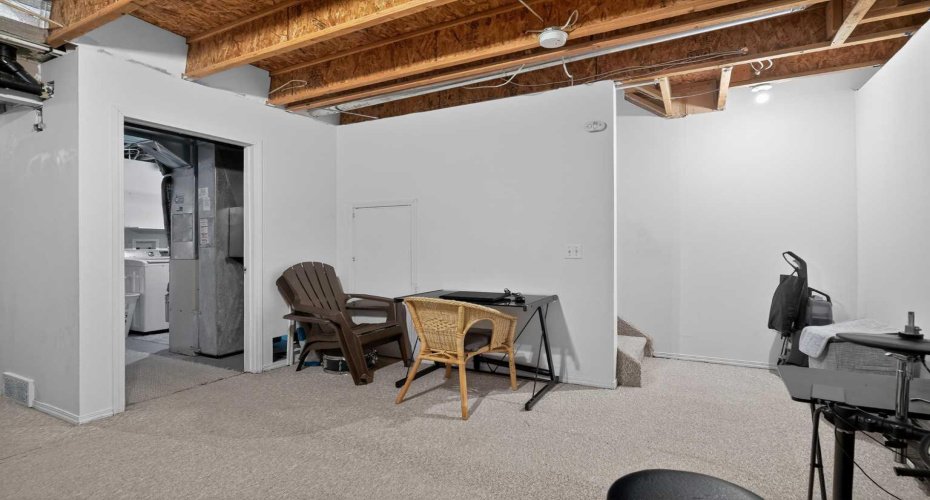 260 Stonemere Place, Chestermere, Alberta T1Z 1N2, 3 Bedrooms Bedrooms, ,3 BathroomsBathrooms,Residential,For Sale,Stonemere Place,A2303653