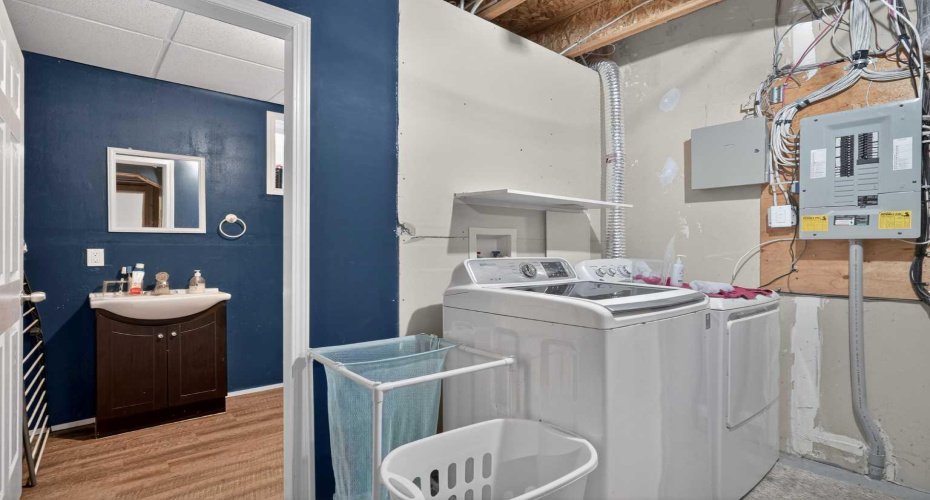 260 Stonemere Place, Chestermere, Alberta T1Z 1N2, 3 Bedrooms Bedrooms, ,3 BathroomsBathrooms,Residential,For Sale,Stonemere Place,A2303653