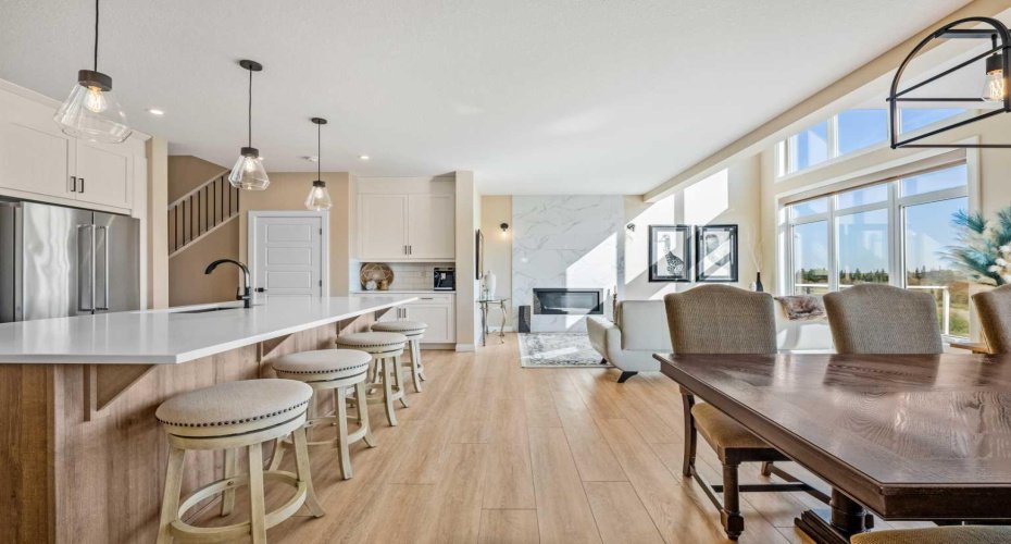 51 Creekstone Way, Calgary, Alberta T2X 4R4, 4 Bedrooms Bedrooms, ,4 BathroomsBathrooms,Residential,For Sale,Creekstone,A2303659