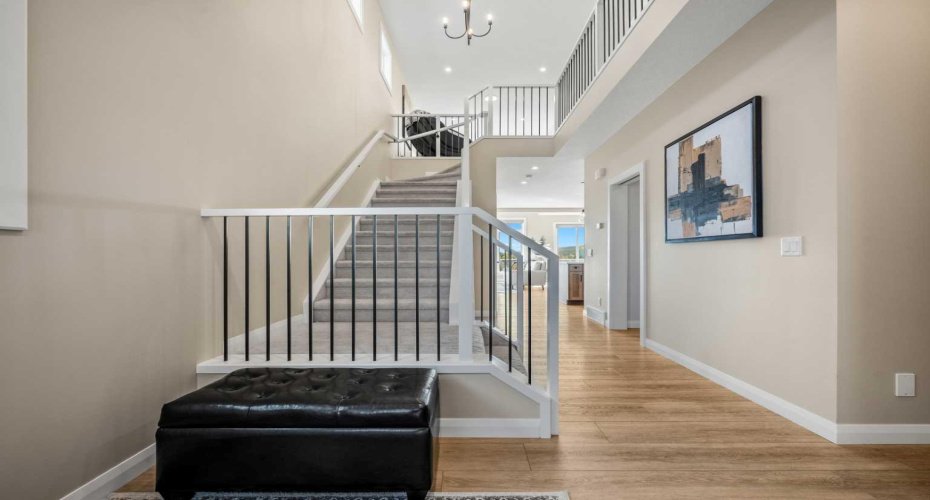 51 Creekstone Way, Calgary, Alberta T2X 4R4, 4 Bedrooms Bedrooms, ,4 BathroomsBathrooms,Residential,For Sale,Creekstone,A2303659