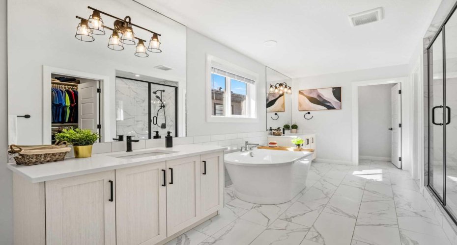 51 Creekstone Way, Calgary, Alberta T2X 4R4, 4 Bedrooms Bedrooms, ,4 BathroomsBathrooms,Residential,For Sale,Creekstone,A2303659