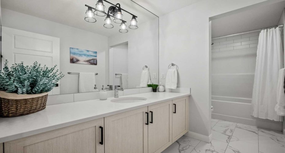 51 Creekstone Way, Calgary, Alberta T2X 4R4, 4 Bedrooms Bedrooms, ,4 BathroomsBathrooms,Residential,For Sale,Creekstone,A2303659