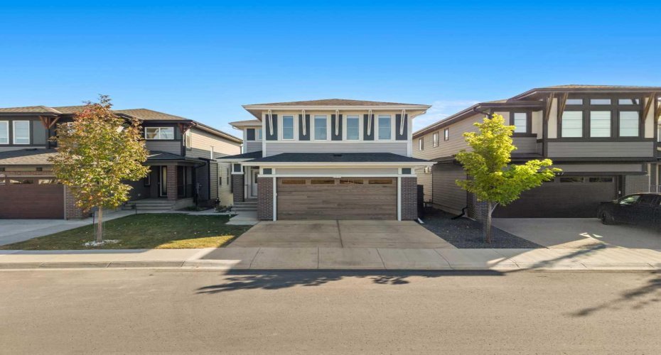 51 Creekstone Way, Calgary, Alberta T2X 4R4, 4 Bedrooms Bedrooms, ,4 BathroomsBathrooms,Residential,For Sale,Creekstone,A2303659