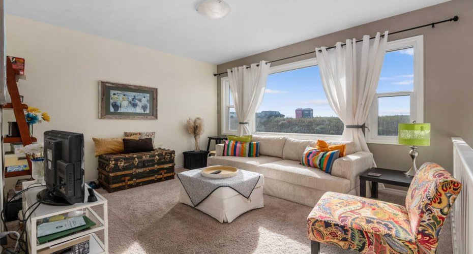 390 River Heights Crescent, Cochrane, Alberta T4C 0T9, 3 Bedrooms Bedrooms, ,4 BathroomsBathrooms,Residential,For Sale,River Heights,A2278338