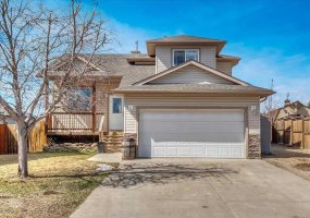 476 Highland Close, Strathmore, Alberta T1P 1S6, 4 Bedrooms Bedrooms, ,3 BathroomsBathrooms,Residential,For Sale,Highland,A2303813