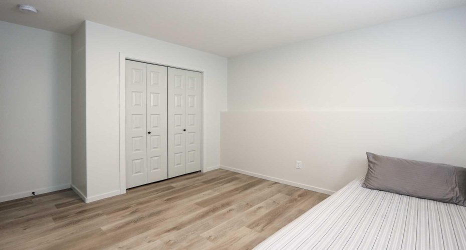 195 Thomlison Avenue, Red Deer, Alberta T4P 3E6, 4 Bedrooms Bedrooms, ,3 BathroomsBathrooms,Residential,For Sale,Thomlison,A2303919