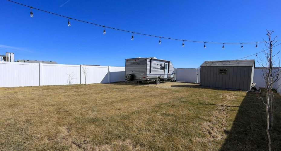 195 Thomlison Avenue, Red Deer, Alberta T4P 3E6, 4 Bedrooms Bedrooms, ,3 BathroomsBathrooms,Residential,For Sale,Thomlison,A2303919