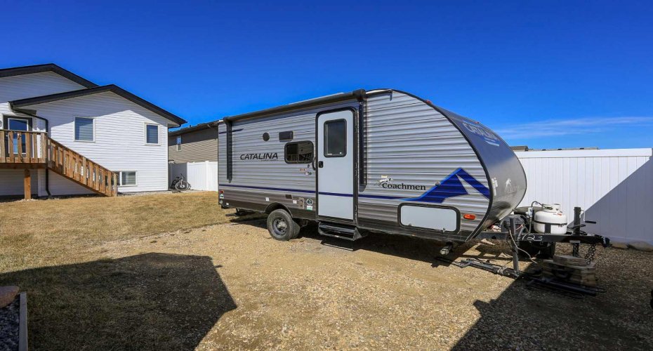 195 Thomlison Avenue, Red Deer, Alberta T4P 3E6, 4 Bedrooms Bedrooms, ,3 BathroomsBathrooms,Residential,For Sale,Thomlison,A2303919