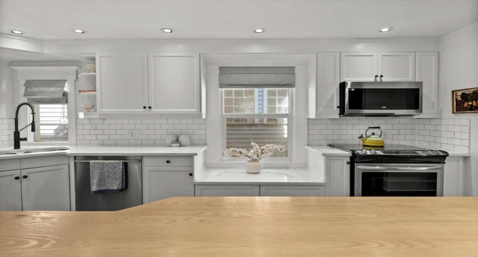 809 15 Street, Calgary, Alberta T2N 2B3, 2 Bedrooms Bedrooms, ,2 BathroomsBathrooms,Residential,For Sale,15,A2303923