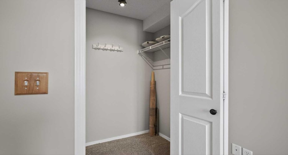 16320 24 Street, Calgary, Alberta T2Y 5A1, 2 Bedrooms Bedrooms, ,1 BathroomBathrooms,Residential,For Sale,24,A2303938