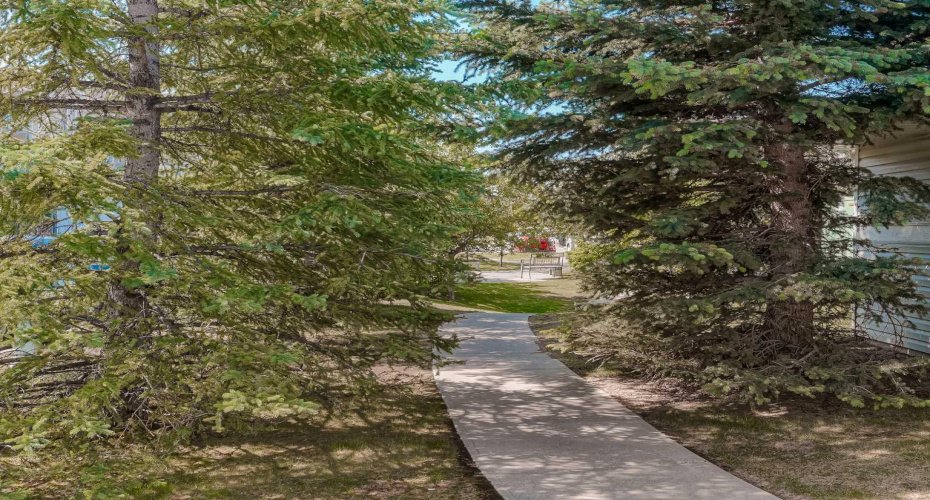 16320 24 Street, Calgary, Alberta T2Y 5A1, 2 Bedrooms Bedrooms, ,1 BathroomBathrooms,Residential,For Sale,24,A2303938