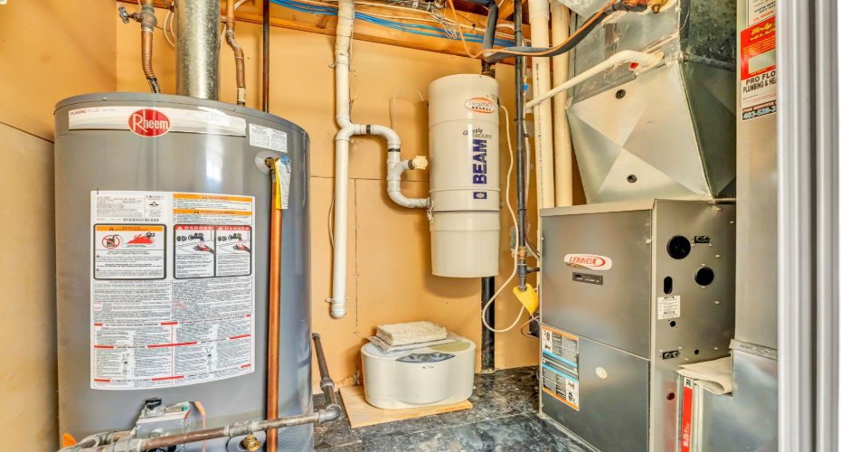 17 Ross Glen Way, Medicine Hat, Alberta T1B1N9, 4 Bedrooms Bedrooms, ,3 BathroomsBathrooms,Residential,For Sale,Ross Glen,A2303946