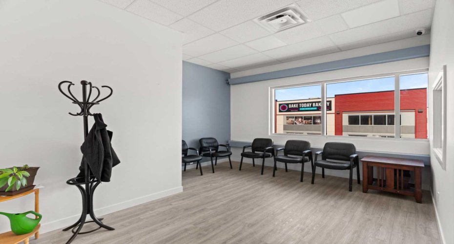 2nd Floor Reception / Waiting Area