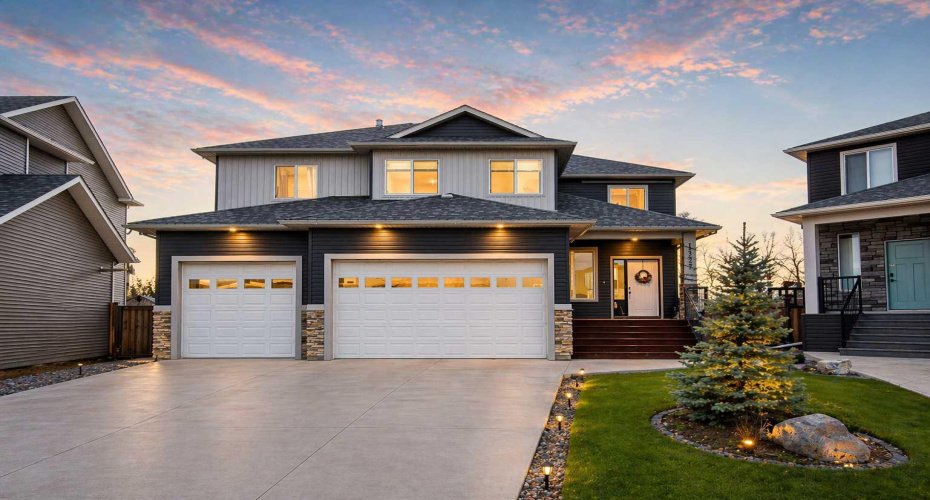 13522 104A Street, Grande Prairie, Alberta T8V 6K9, 4 Bedrooms Bedrooms, ,4 BathroomsBathrooms,Residential,For Sale,104A,A2303968