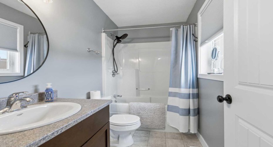 253 Grosbeak Way, Fort McMurray, Alberta T9K 0L8, 4 Bedrooms Bedrooms, ,4 BathroomsBathrooms,Residential,For Sale,Grosbeak,A2303974