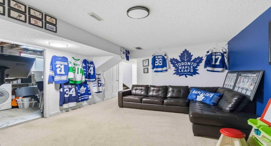 253 Grosbeak Way, Fort McMurray, Alberta T9K 0L8, 4 Bedrooms Bedrooms, ,4 BathroomsBathrooms,Residential,For Sale,Grosbeak,A2303974