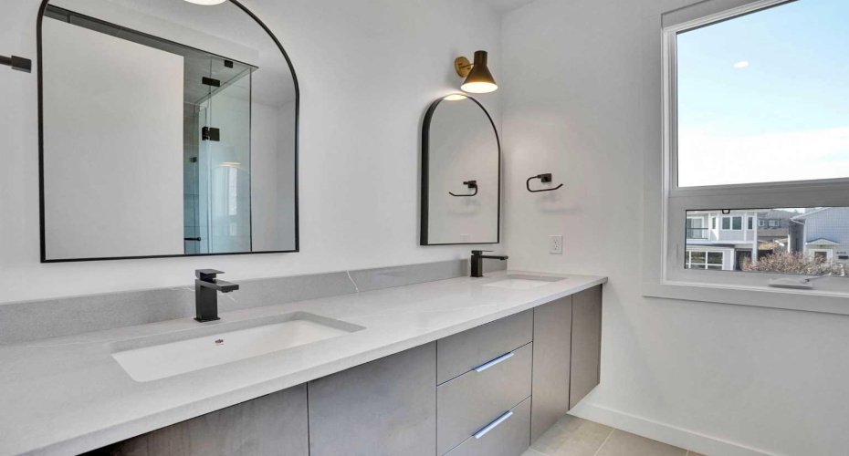 402 26 Avenue, Calgary, Alberta t2m5g7, 3 Bedrooms Bedrooms, ,4 BathroomsBathrooms,Residential,For Sale,26,A2303975