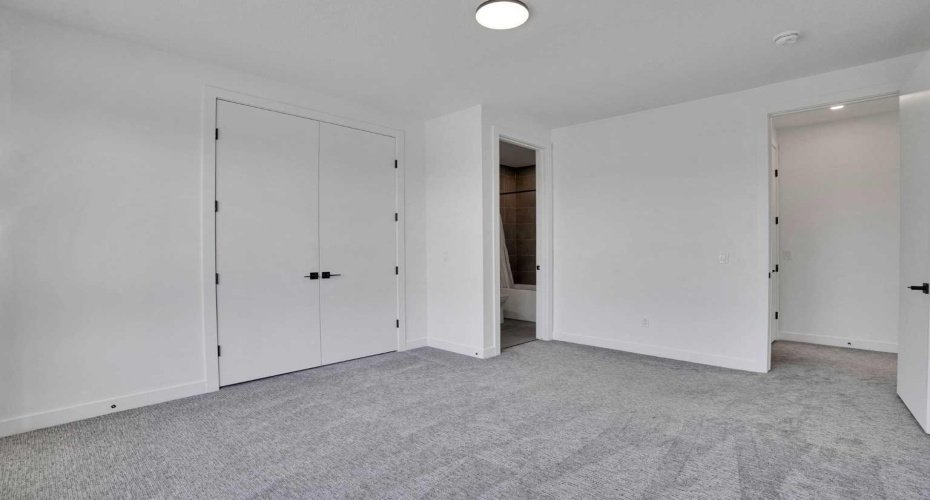 402 26 Avenue, Calgary, Alberta t2m5g7, 3 Bedrooms Bedrooms, ,4 BathroomsBathrooms,Residential,For Sale,26,A2303975