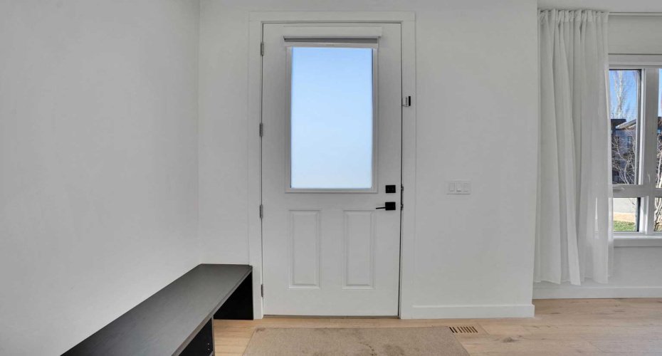 402 26 Avenue, Calgary, Alberta t2m5g7, 3 Bedrooms Bedrooms, ,4 BathroomsBathrooms,Residential,For Sale,26,A2303975