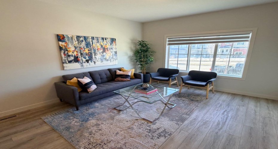 224 River Heights Drive, Cochrane, Alberta T4C2T8, 4 Bedrooms Bedrooms, ,4 BathroomsBathrooms,Residential,For Sale,River Heights,A2304095