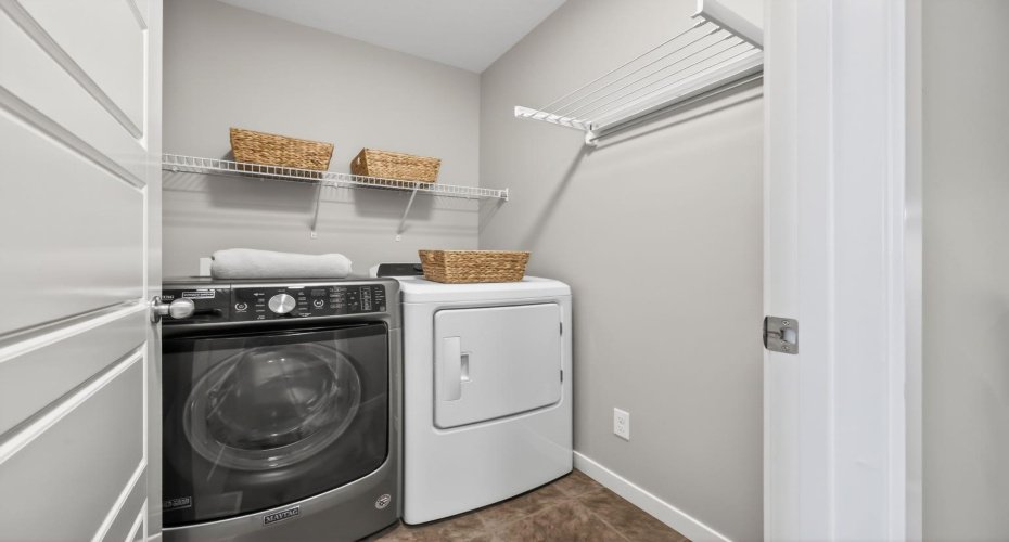 205 Sunset Point, Cochrane, Alberta T4C 0L2, 3 Bedrooms Bedrooms, ,4 BathroomsBathrooms,Residential,For Sale,Sunset,A2304166