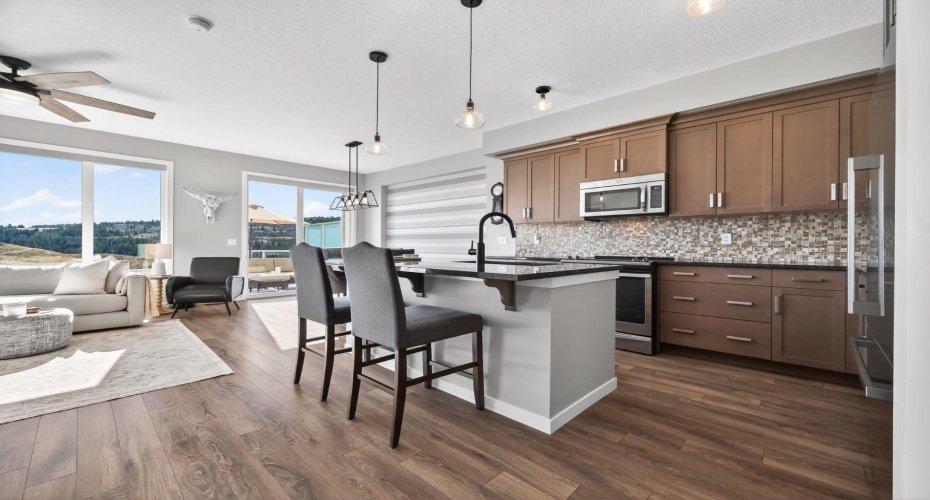 205 Sunset Point, Cochrane, Alberta T4C 0L2, 3 Bedrooms Bedrooms, ,4 BathroomsBathrooms,Residential,For Sale,Sunset,A2304166