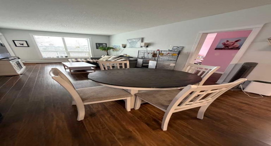 136B Sandpiper Road, Fort McMurray, Alberta T9K 0J7, 2 Bedrooms Bedrooms, ,2 BathroomsBathrooms,Residential,For Sale,Sandpiper,A2304205