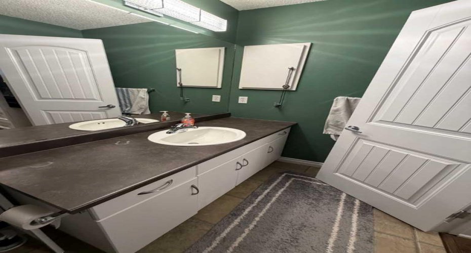 136B Sandpiper Road, Fort McMurray, Alberta T9K 0J7, 2 Bedrooms Bedrooms, ,2 BathroomsBathrooms,Residential,For Sale,Sandpiper,A2304205