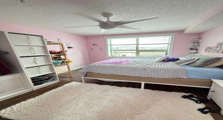 136B Sandpiper Road, Fort McMurray, Alberta T9K 0J7, 2 Bedrooms Bedrooms, ,2 BathroomsBathrooms,Residential,For Sale,Sandpiper,A2304205