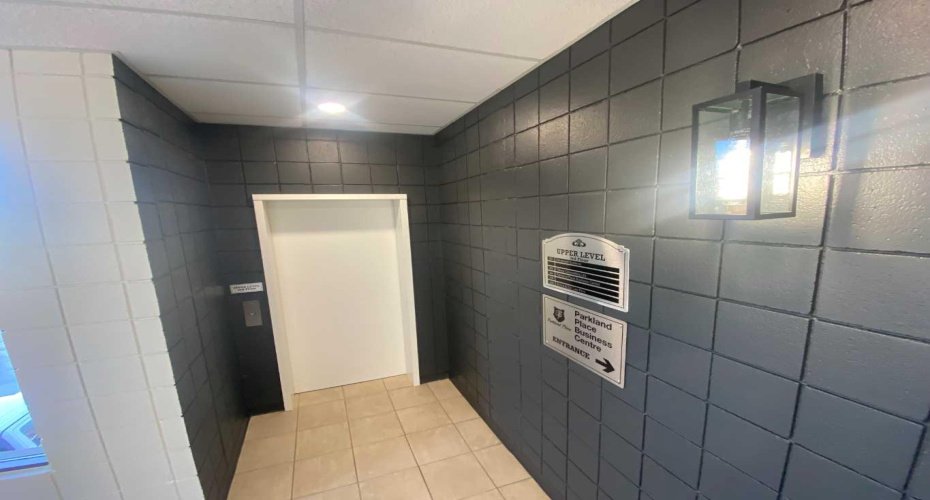 5033 52 Street, Lacombe, Alberta T4L 2A6, ,Commercial,For Lease,Parkland Place Professional Building,52,A2304207