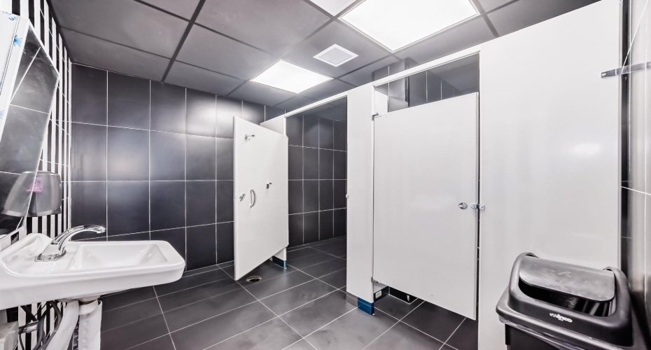 1814 Mayor Magrath Drive, Lethbridge, Alberta T1K2R5, ,Commercial,For Lease,Mayor Magrath,A2304217