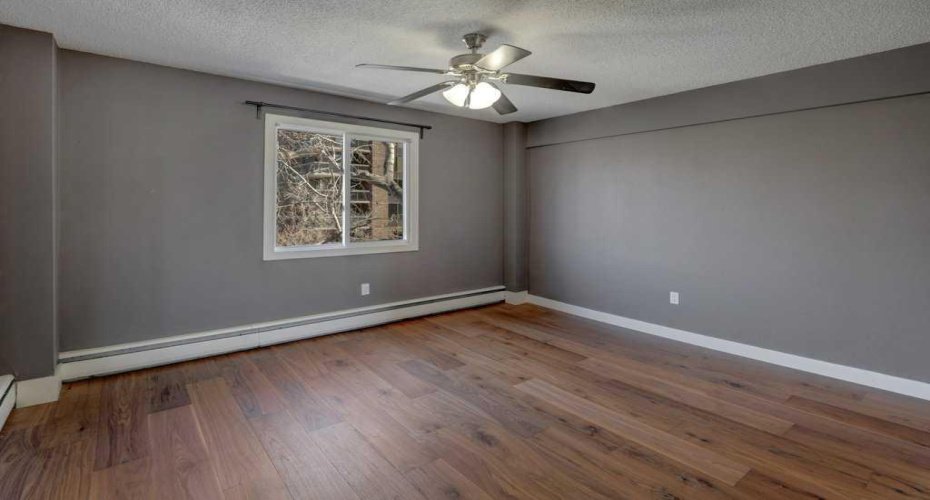 1025 14 Avenue, Calgary, Alberta T2R 0N9, 2 Bedrooms Bedrooms, ,1 BathroomBathrooms,Residential,For Sale,14,A2304222