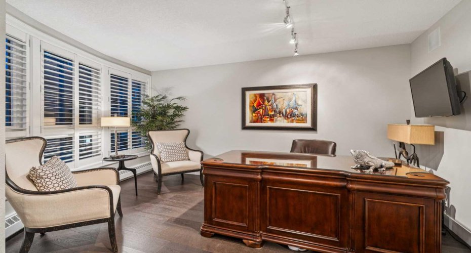 400 Eau Claire Avenue, Calgary, Alberta T2P 4X2, 3 Bedrooms Bedrooms, ,3 BathroomsBathrooms,Residential,For Sale,Eau Claire,A2304230