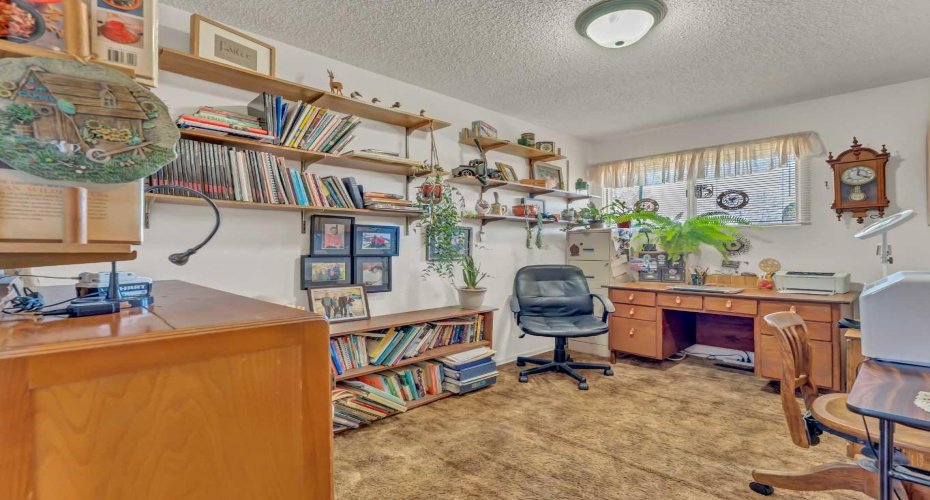 70 Morrow Court, Medicine Hat, Alberta T1A 7B7, 4 Bedrooms Bedrooms, ,2 BathroomsBathrooms,Residential,For Sale,Morrow,A2304235