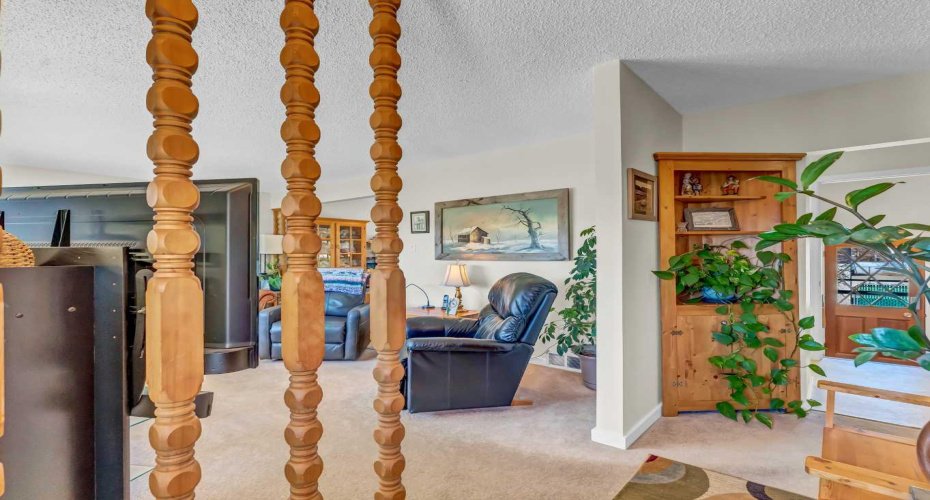 70 Morrow Court, Medicine Hat, Alberta T1A 7B7, 4 Bedrooms Bedrooms, ,2 BathroomsBathrooms,Residential,For Sale,Morrow,A2304235